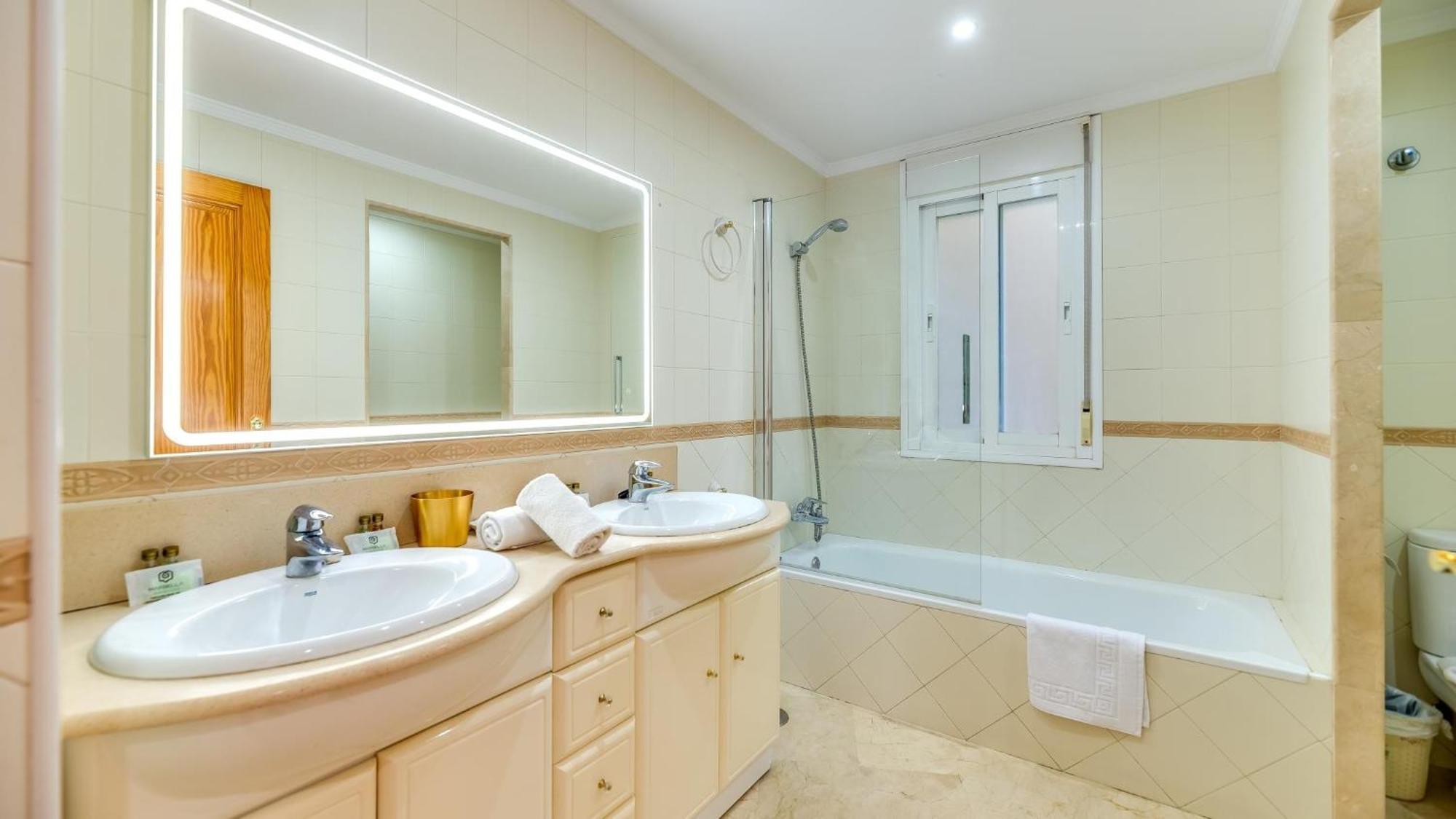 Appartement Chic Uurban Oasis In *
