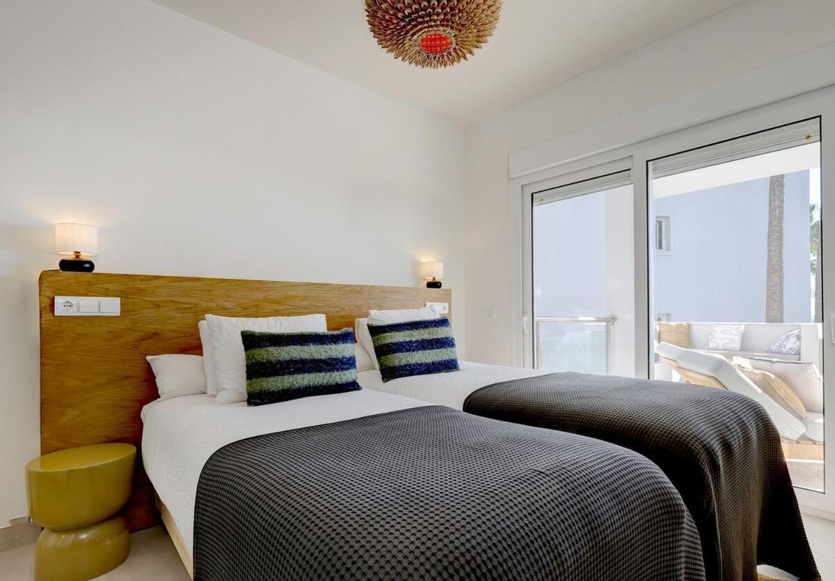 Gerenoveerd Diez: Groot Balkon & Zeezicht Estepona