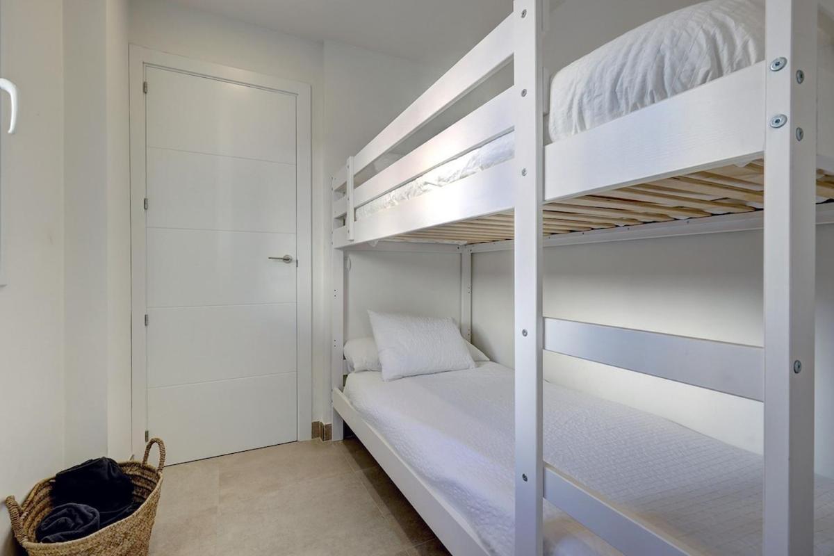 Gerenoveerd Diez: Groot Balkon & Zeezicht Apartment Estepona