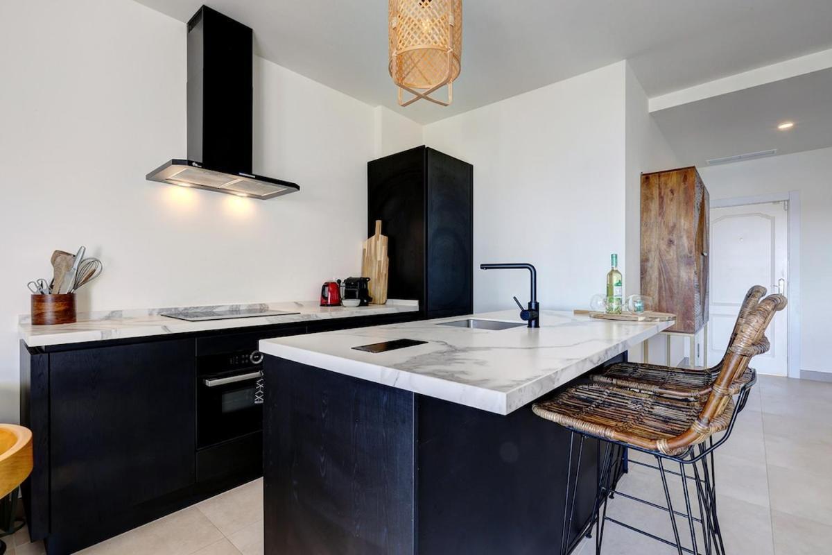 Gerenoveerd Diez: Groot Balkon & Zeezicht * Estepona