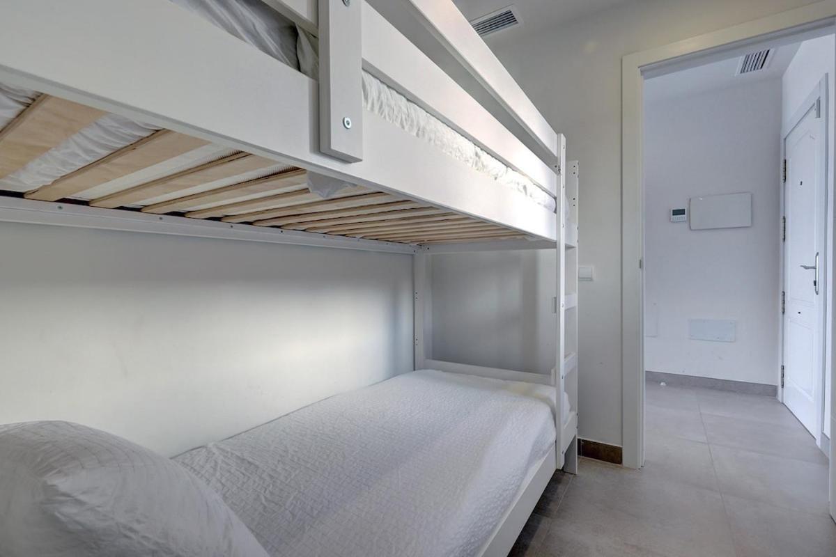 Gerenoveerd Diez: Groot Balkon & Zeezicht Apartment