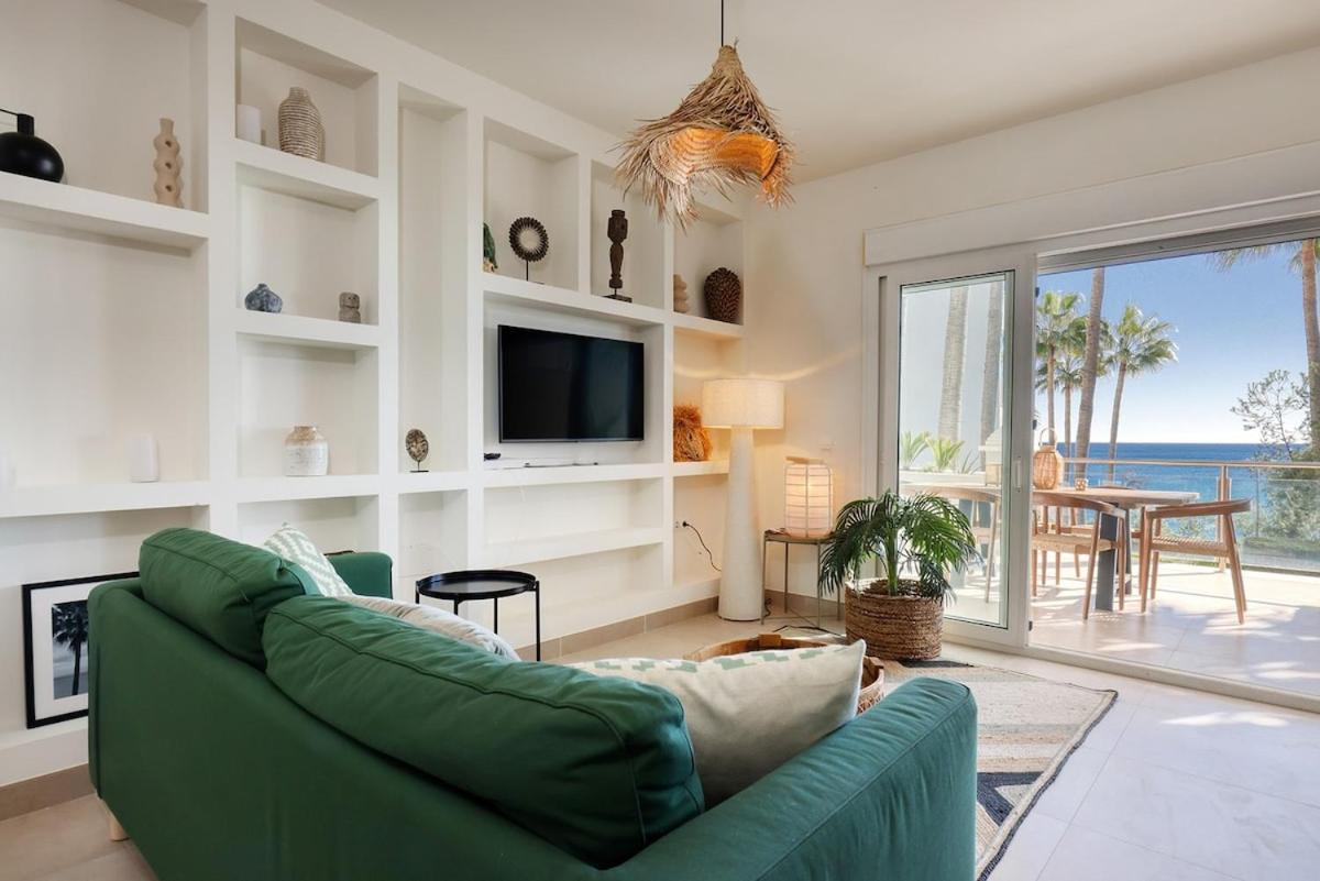 Apartment Gerenoveerd Diez: Groot Balkon & Zeezicht Estepona