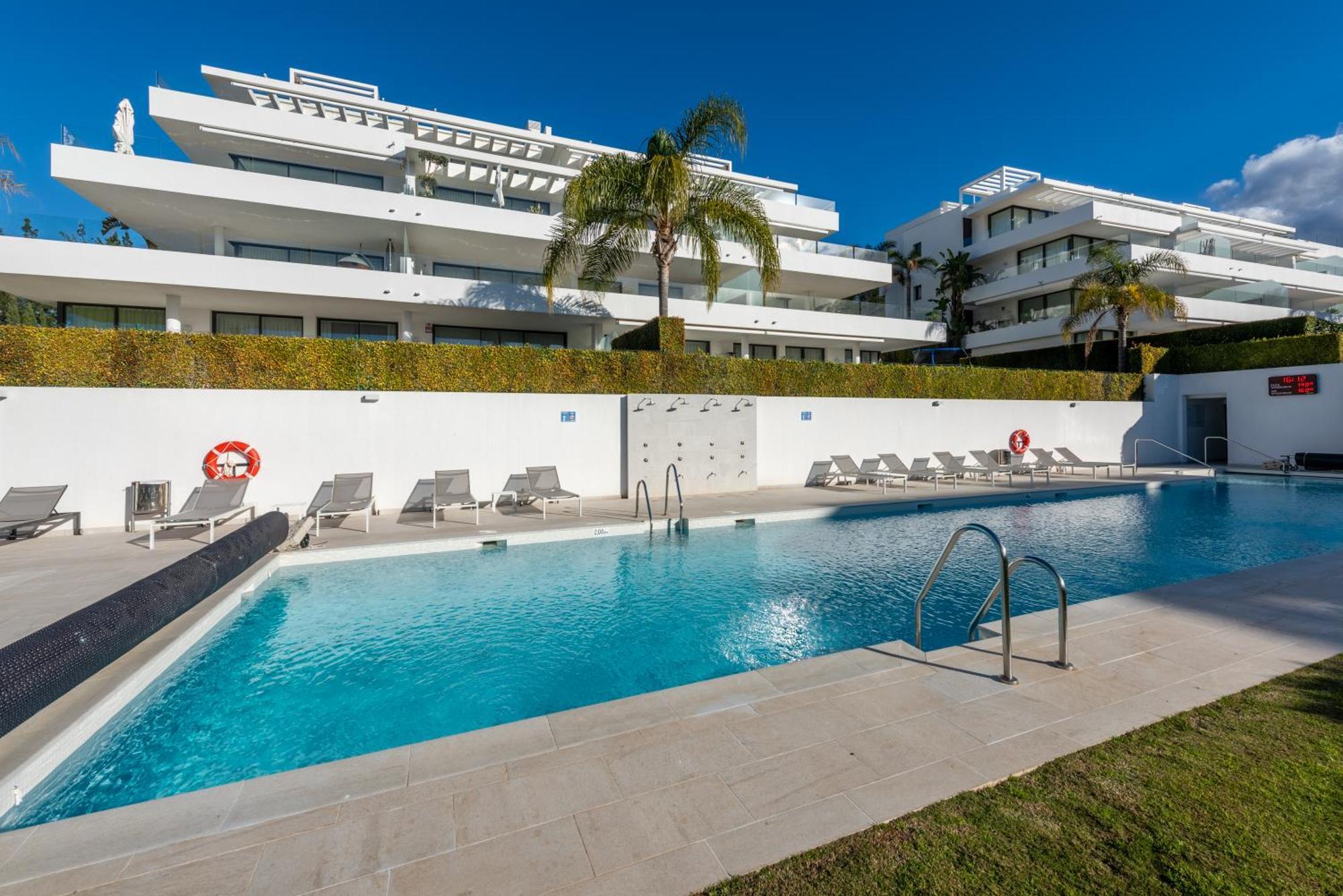 Duplex Penthouse In Cataleya