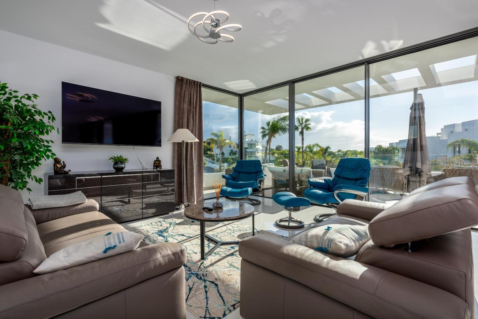 Duplex Penthouse In Cataleya *