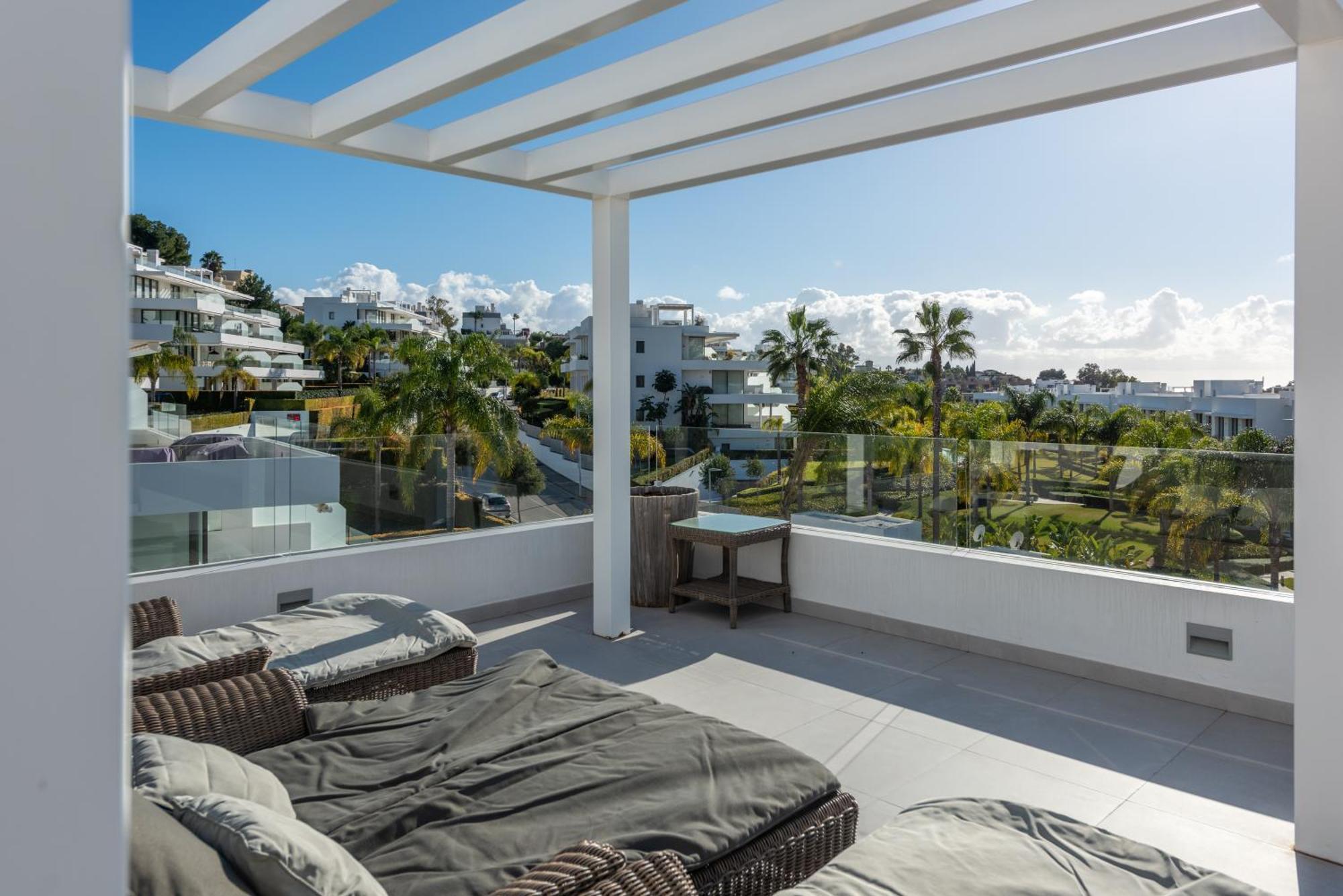 Duplex Penthouse In Cataleya Estepona