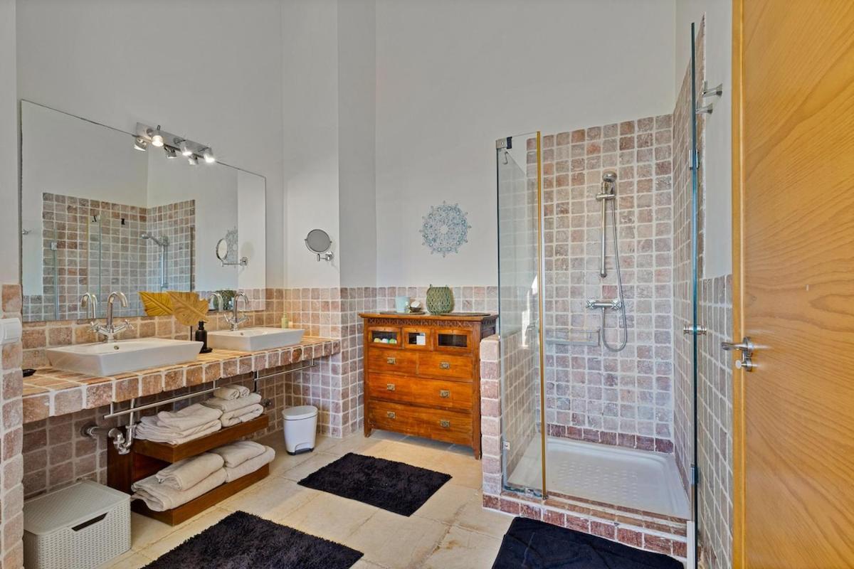 Stunning Sea View Penthouse Apartment *