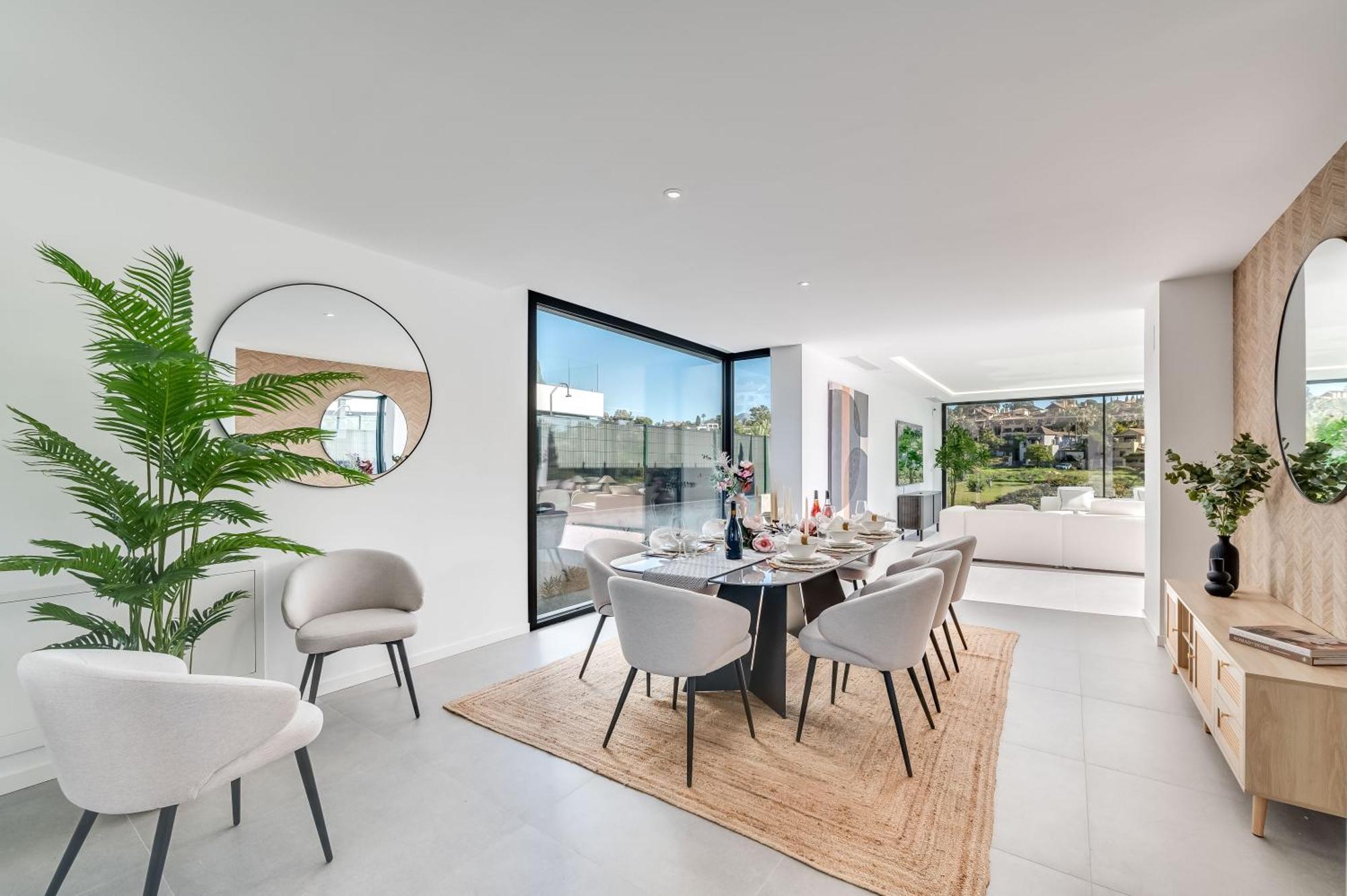 Vacation Marbella I Chic, Cutting-edge Amenities, Private Heated Infinity Pool, Golf Front Location, Cinema * Estepona