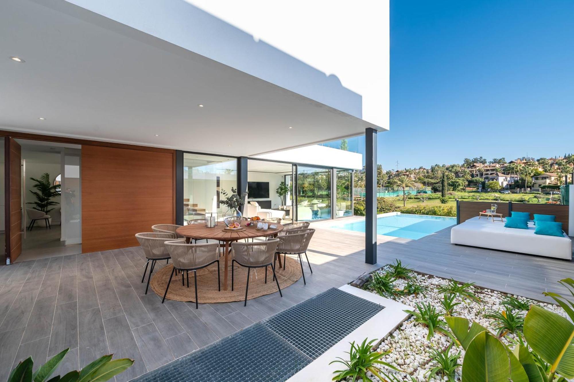 Vacation Marbella I Chic, Cutting-edge Amenities, Private Heated Infinity Pool, Golf Front Location, Cinema *