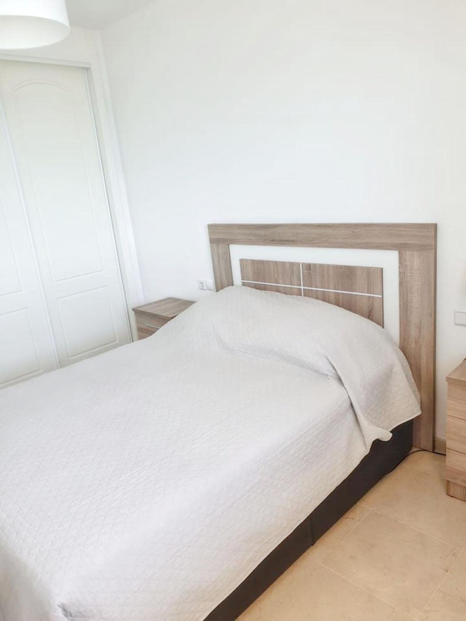 Apartamento Spacious With Sea View In 140 M² Estepona