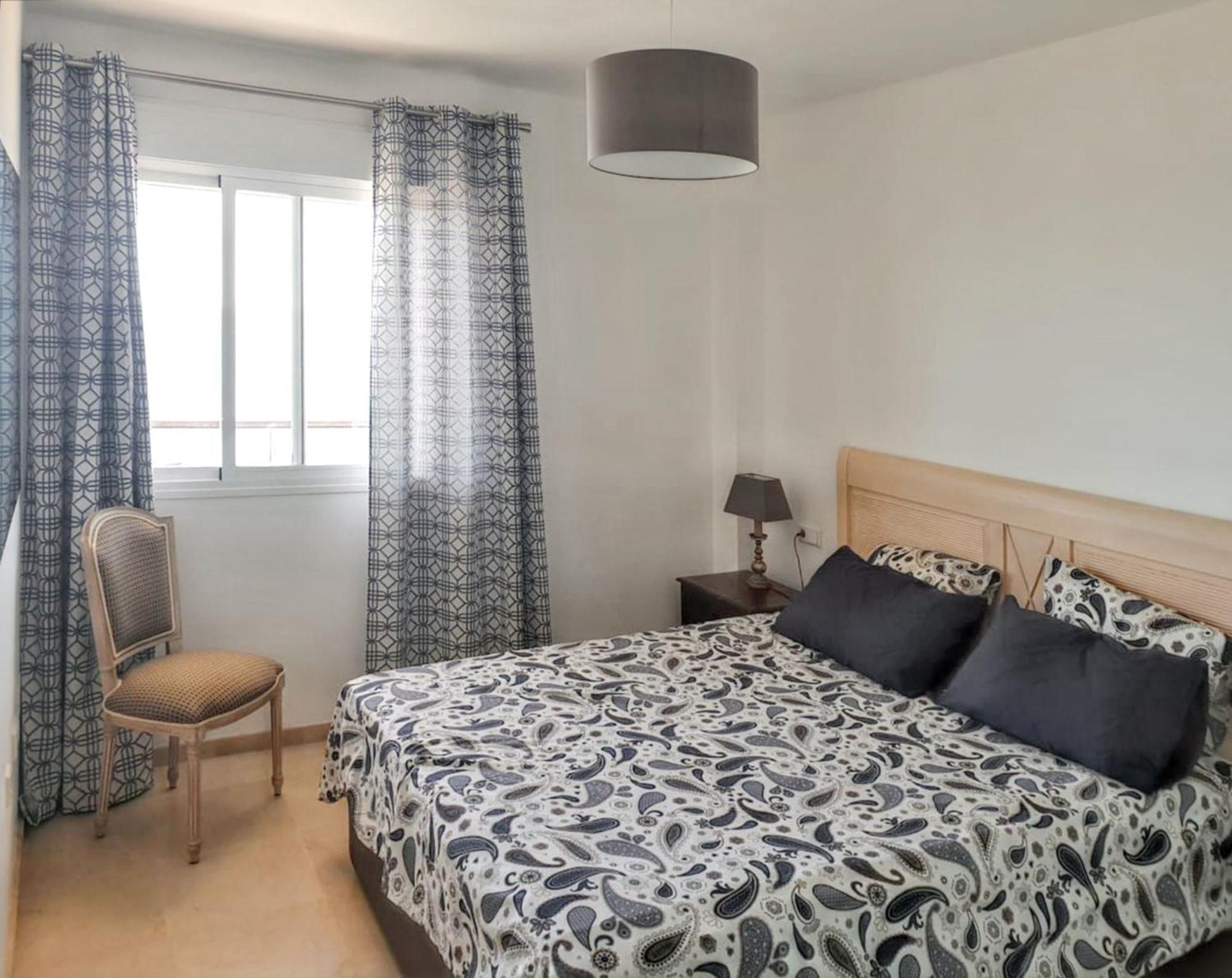 Spacious With Sea View In 140 M² * Estepona