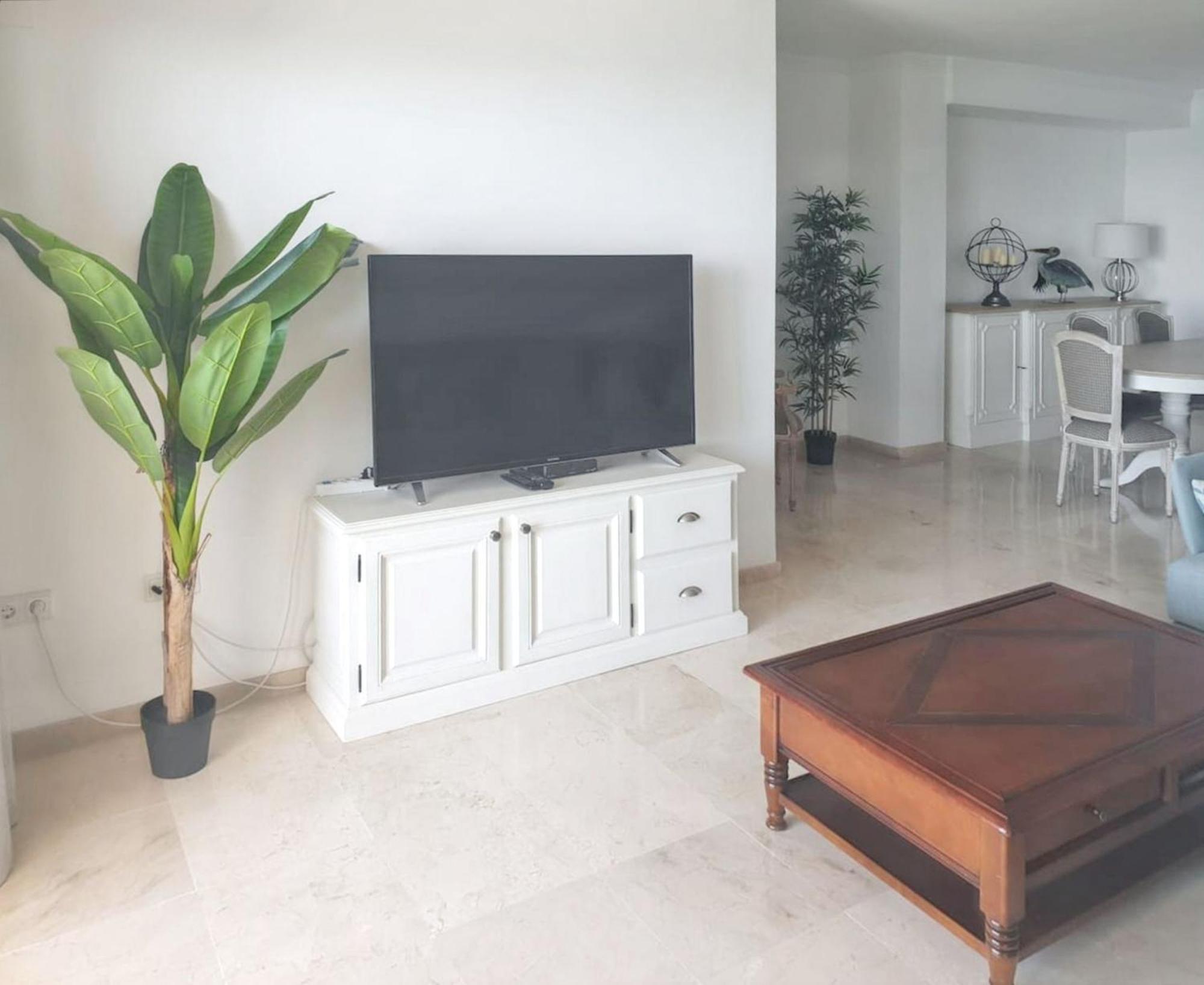 Apartamento Spacious With Sea View In 140 M²