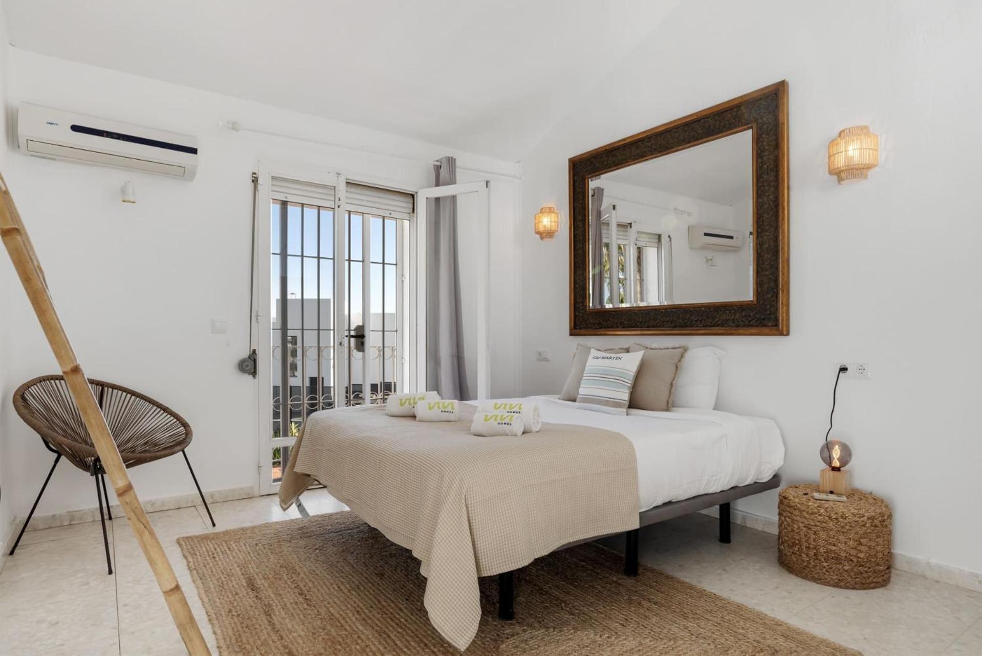 Vivi Homes - Casa Blanca Estepona