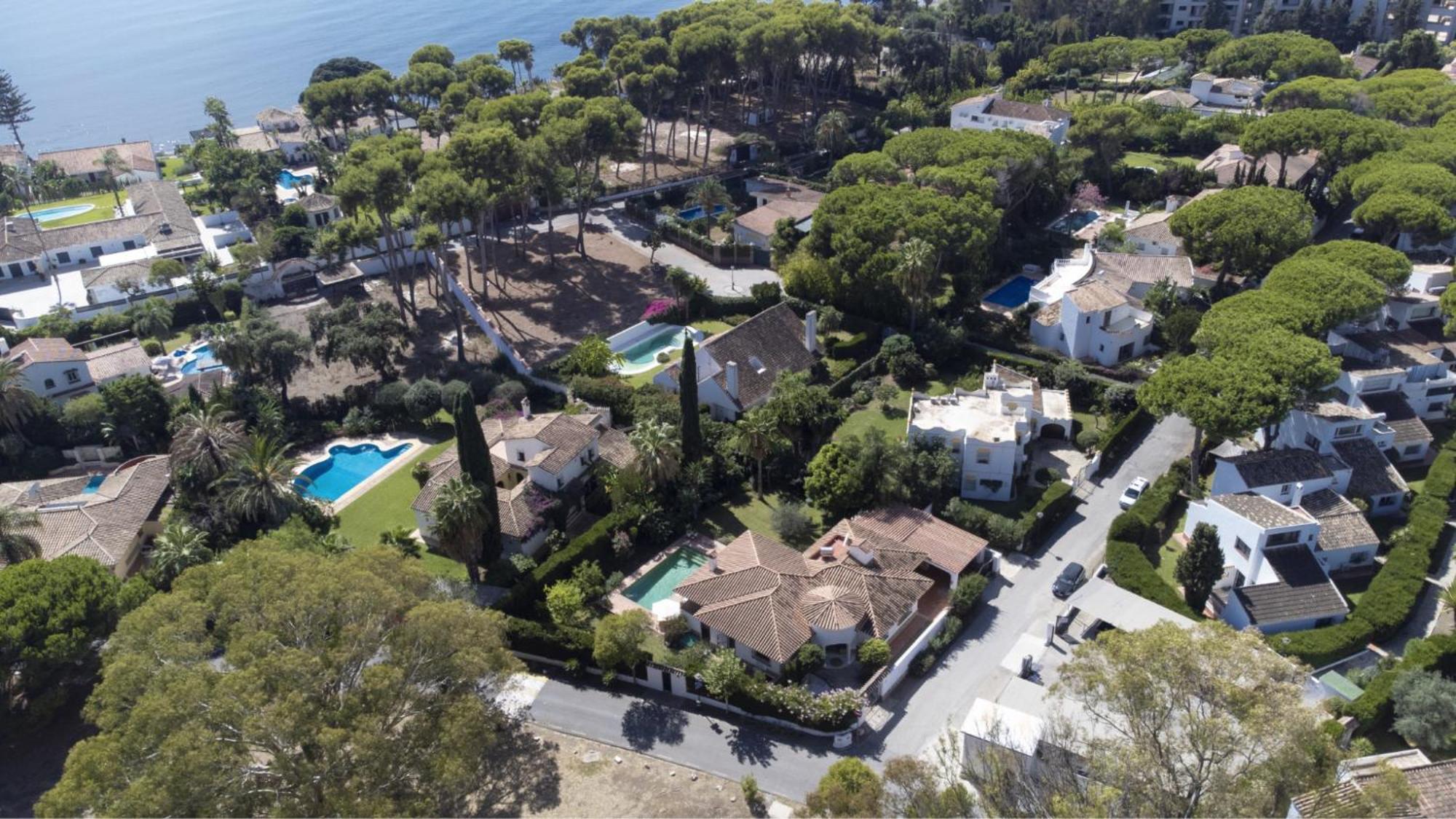 Holiday home Bianca Elegant 4br Beachside Near Golf, Restaurants & Puerto Banus Estepona