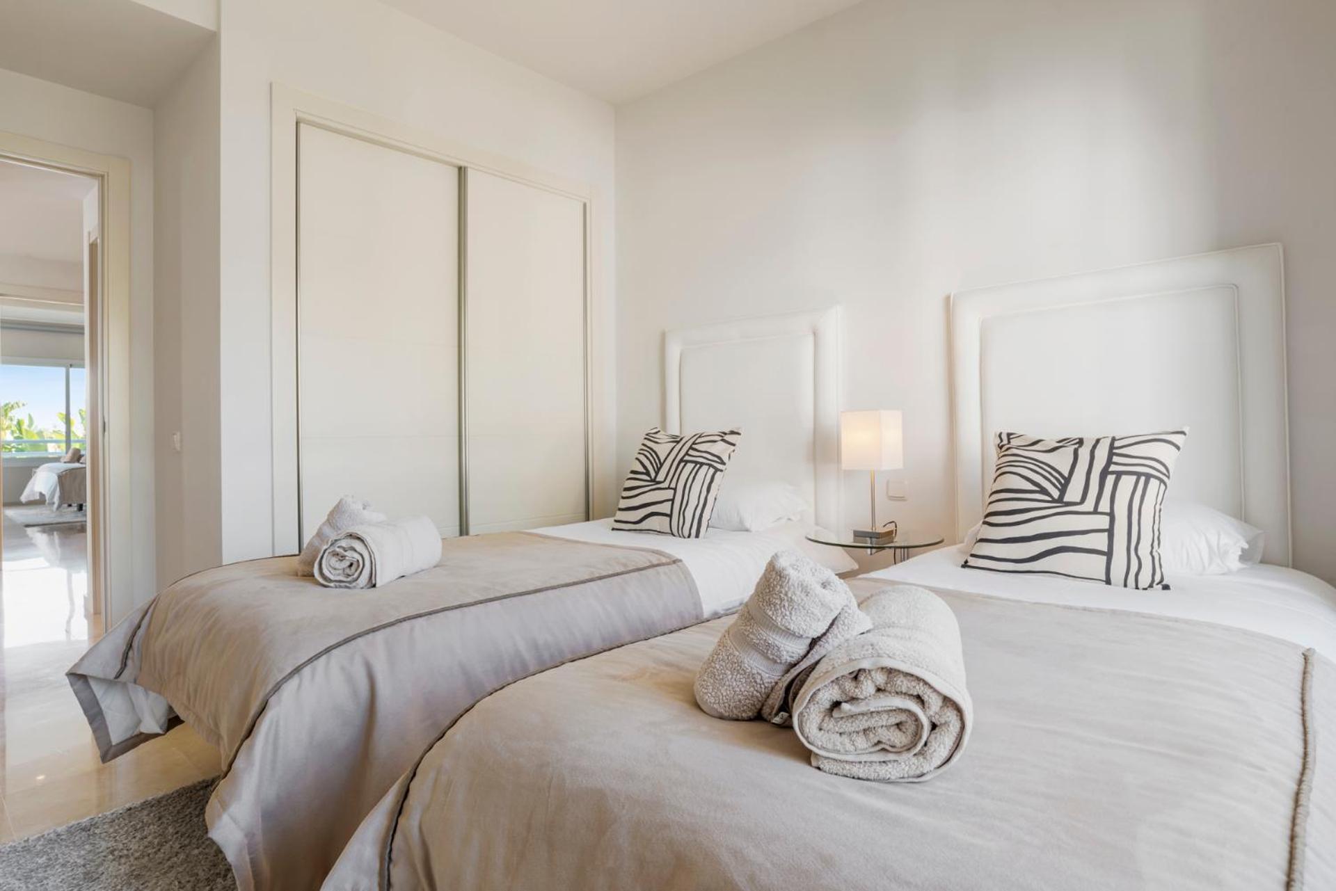 Apartment Luxury With Free Alcazaba Lagoon Access *