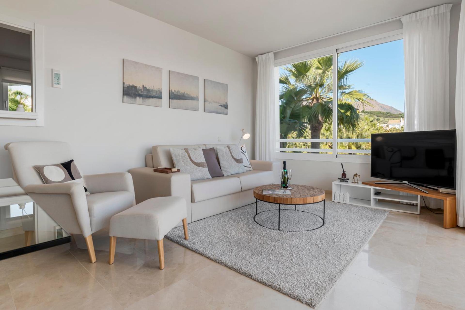Luxury With Free Alcazaba Lagoon Access