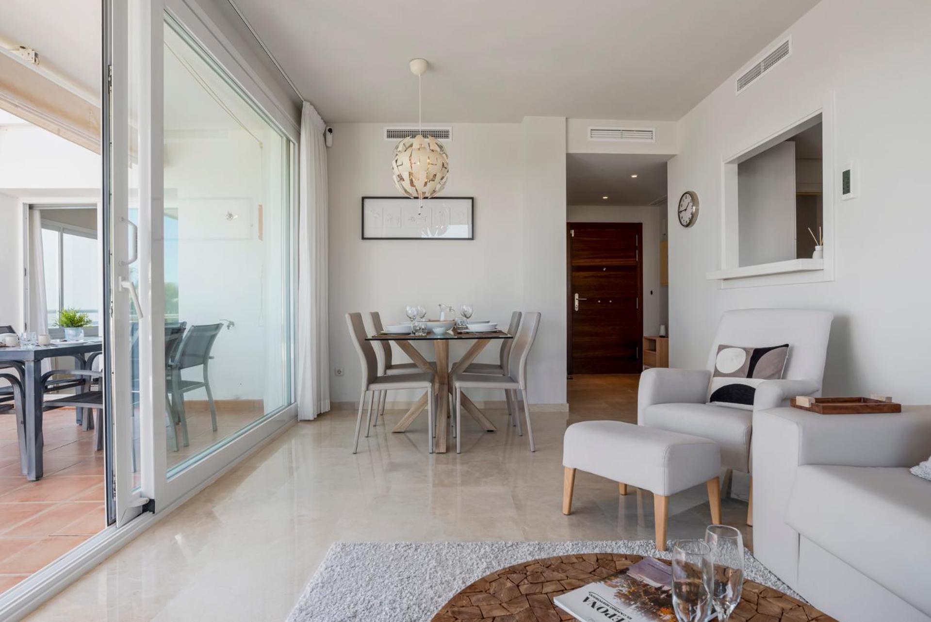 Luxury With Free Alcazaba Lagoon Access Apartment *