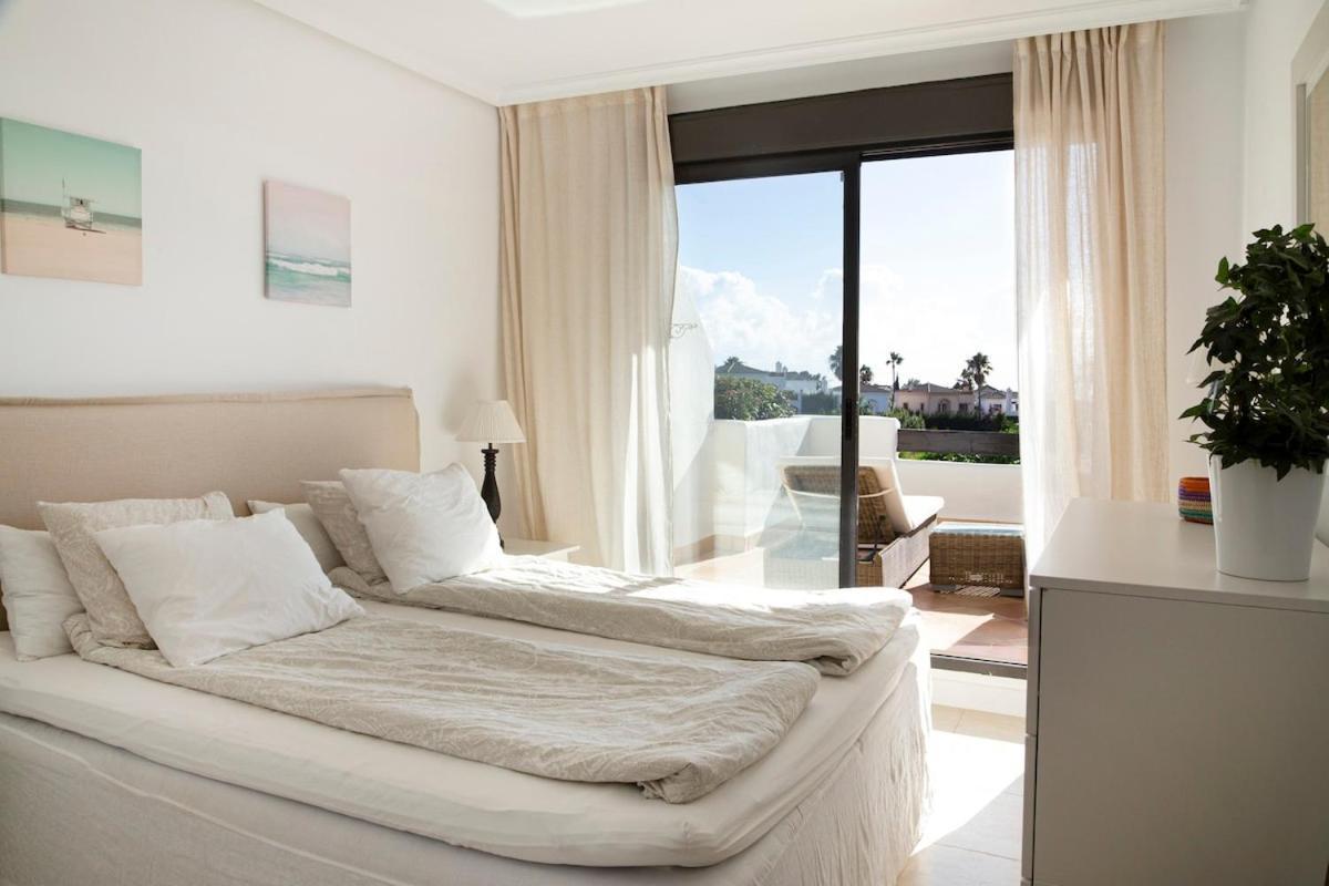 Bright 3 Bedroom Townhouse With Stunning Views Estepona