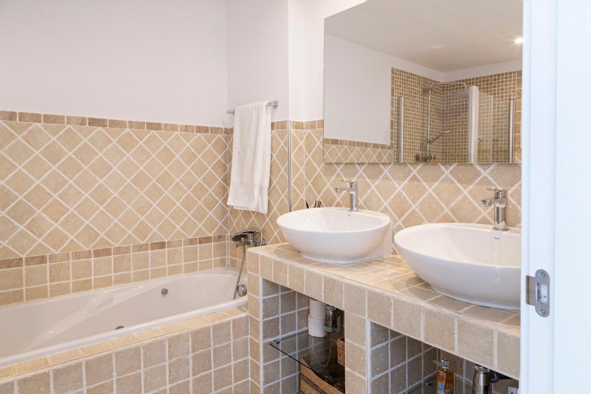 Bright 3 Bedroom Townhouse With Stunning Views Apartment Estepona