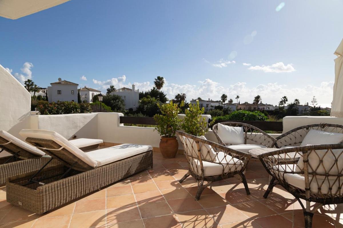 Apartment Bright 3 Bedroom Townhouse With Stunning Views *