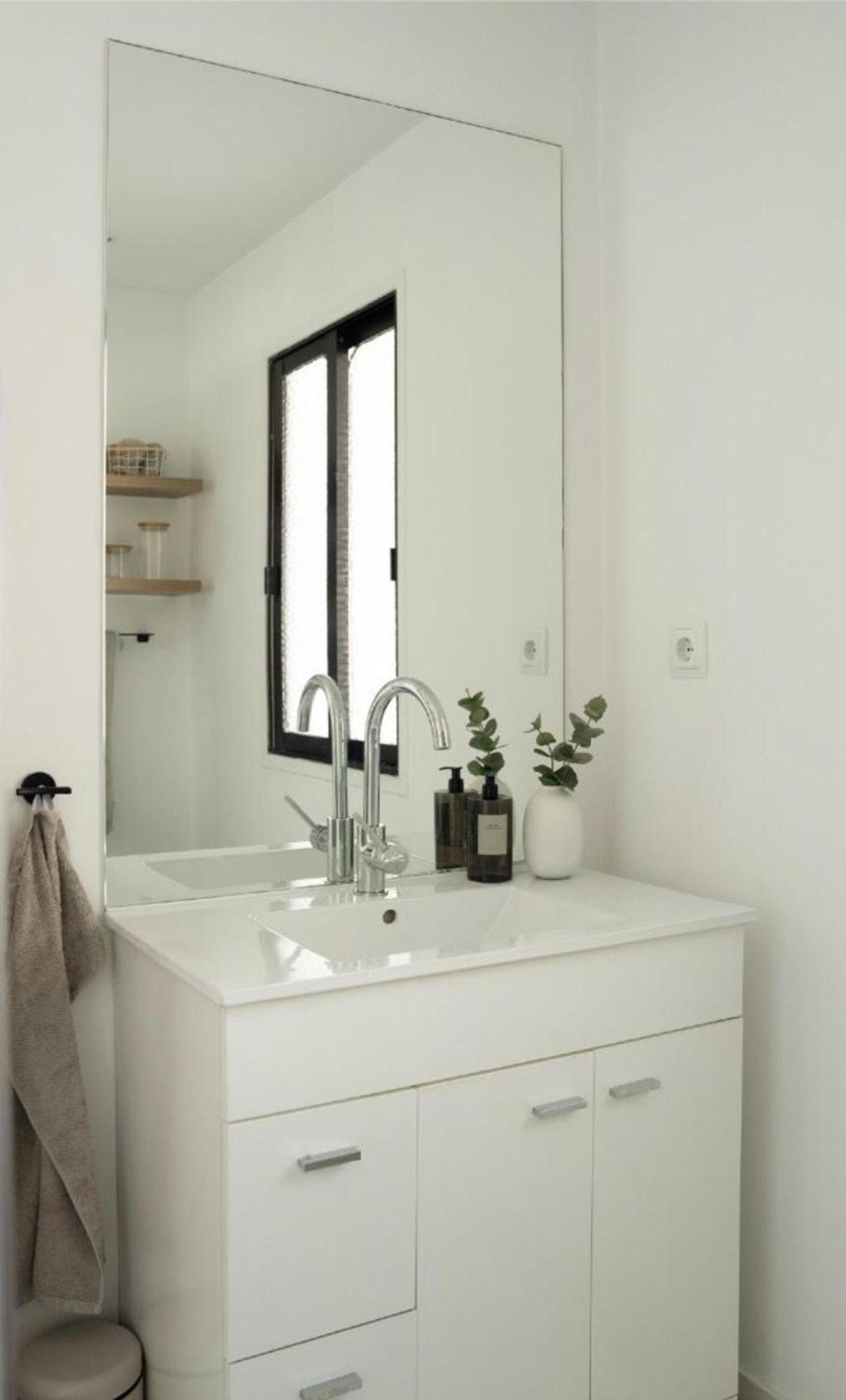 Holiday home Bianca Elegant 4br Beachside Near Golf, Restaurants & Puerto Banus Estepona