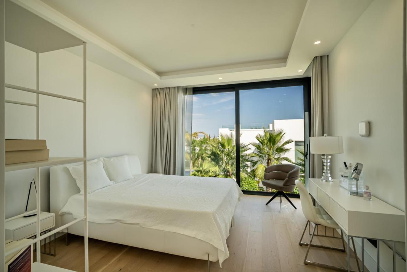 Olina Villa