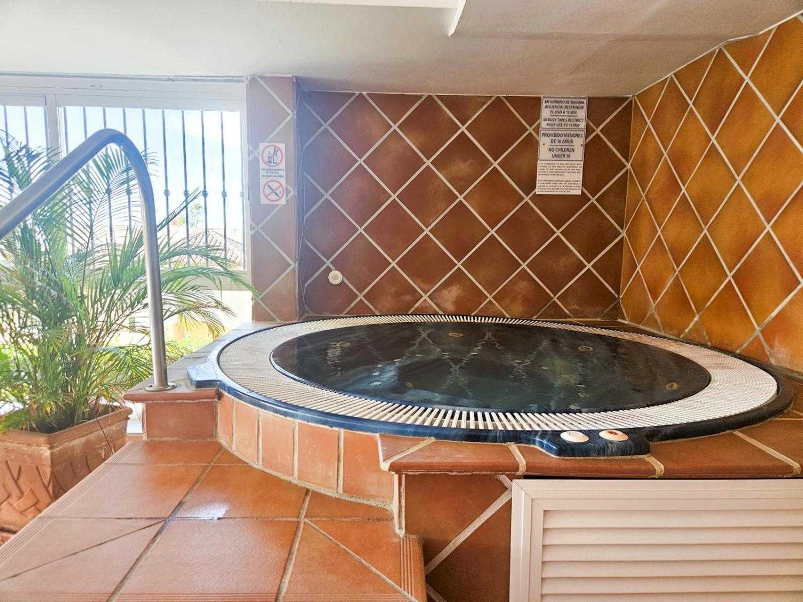 Pass The Keys Big With Golf Views In Urb Marquez De Atalaya