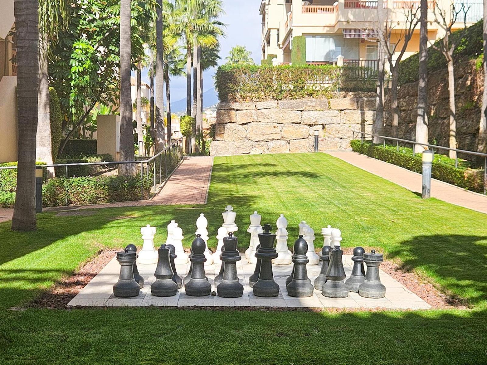 Pass The Keys Big With Golf Views In Urb Marquez De Atalaya Estepona