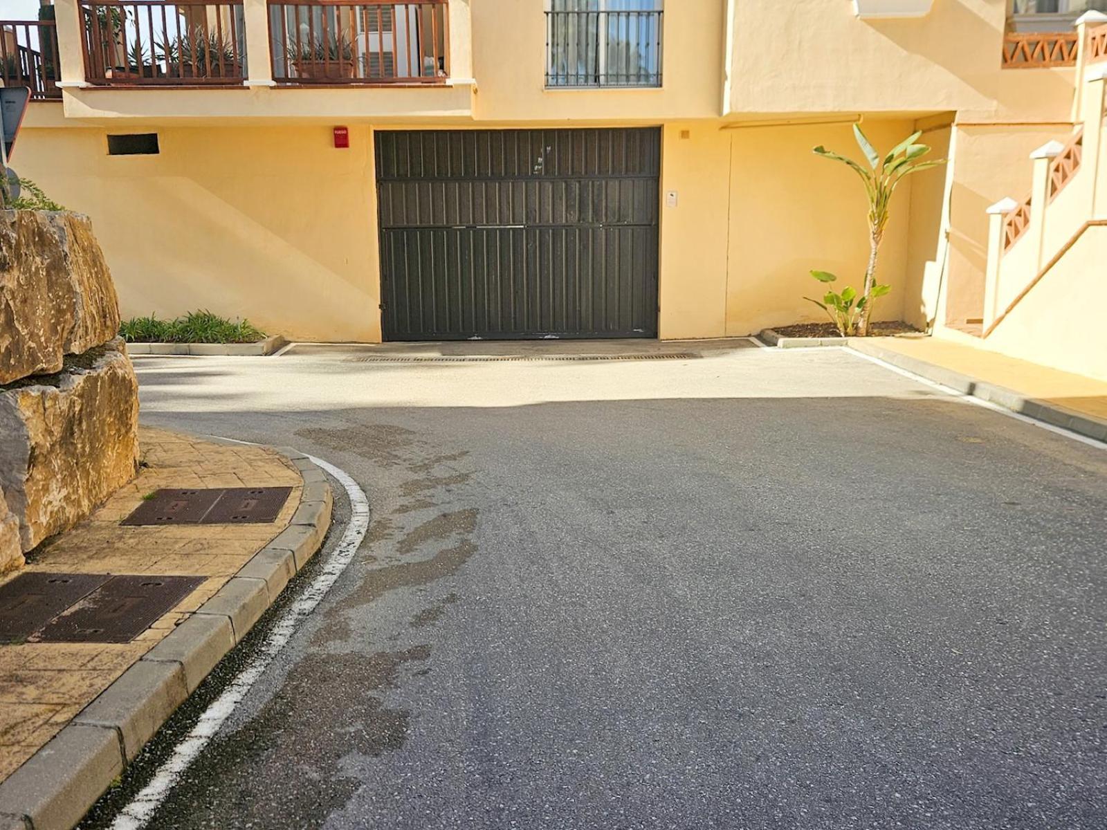 Pass The Keys Big With Golf Views In Urb Marquez De Atalaya * Estepona