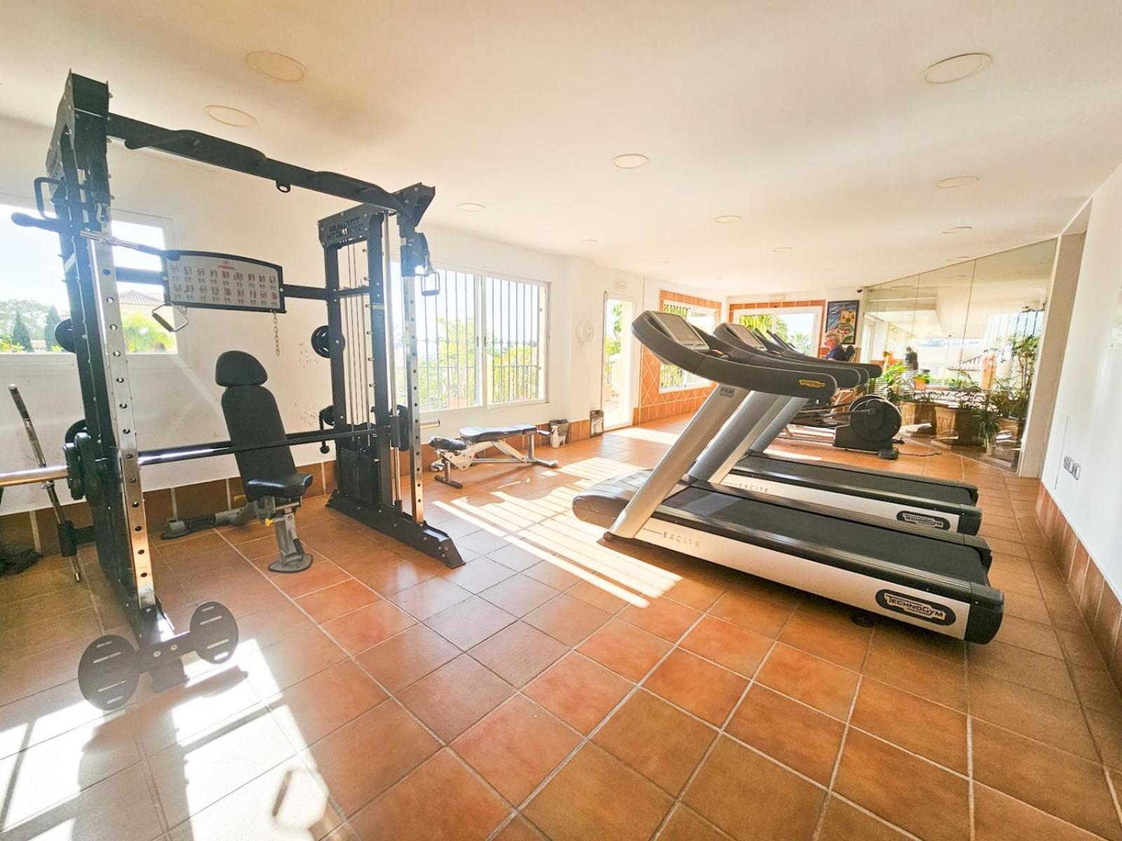 Pass The Keys Big With Golf Views In Urb Marquez De Atalaya