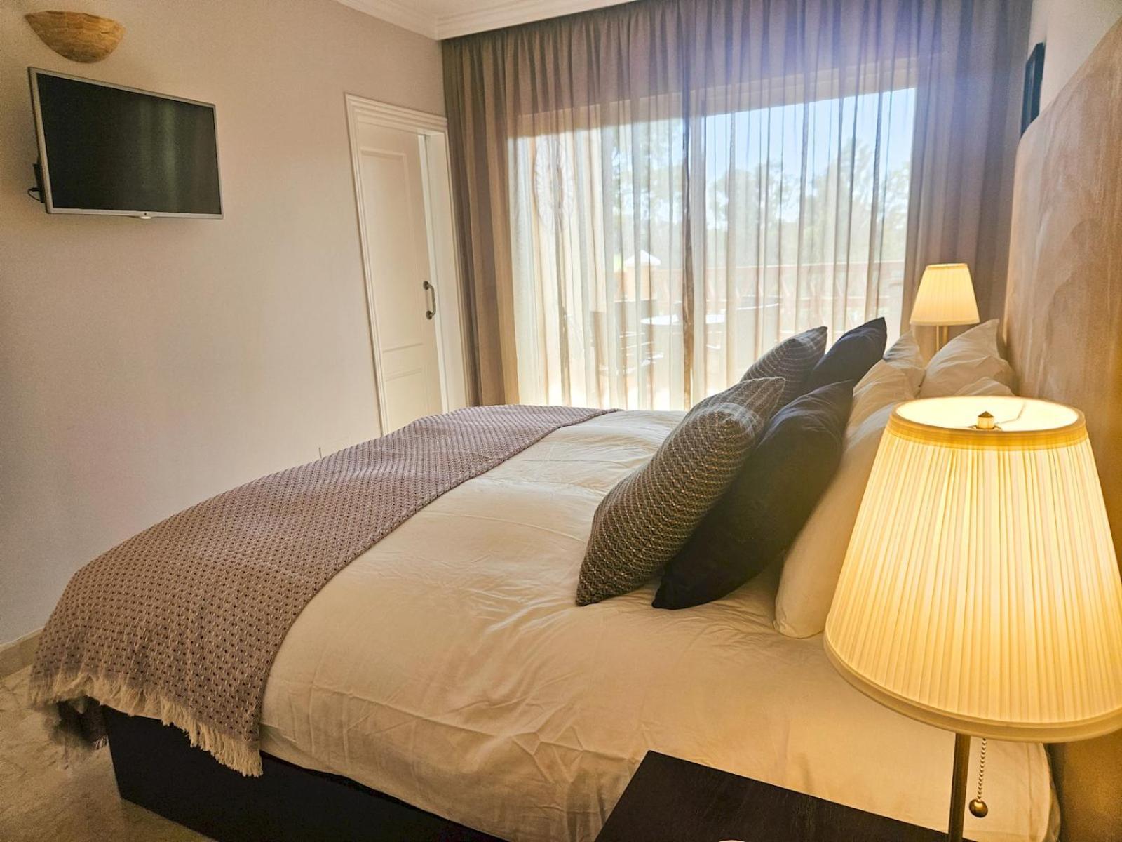 Pass The Keys Big With Golf Views In Urb Marquez De Atalaya *