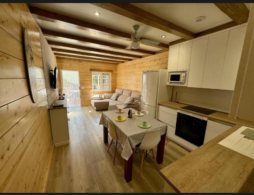 Apartment Casa De Madera 2 *