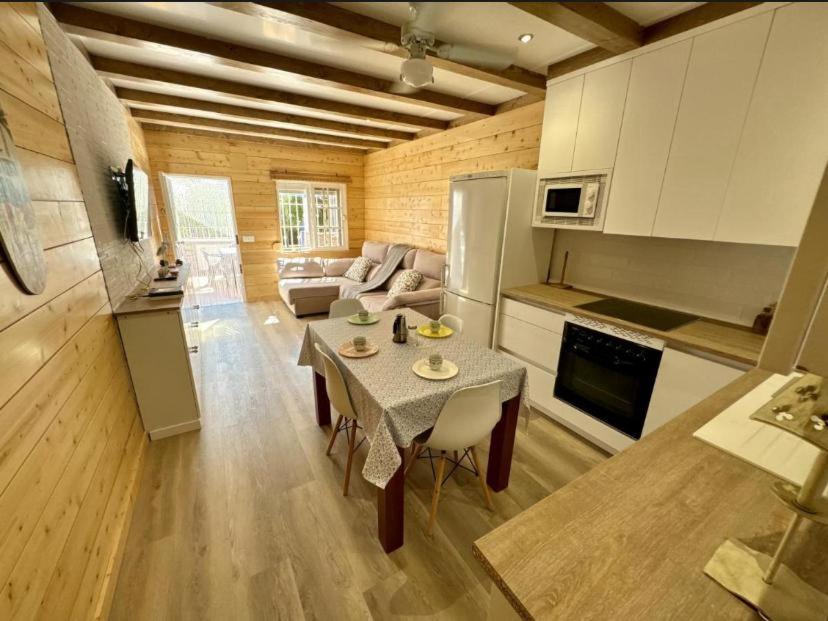 Casa De Madera 2 *