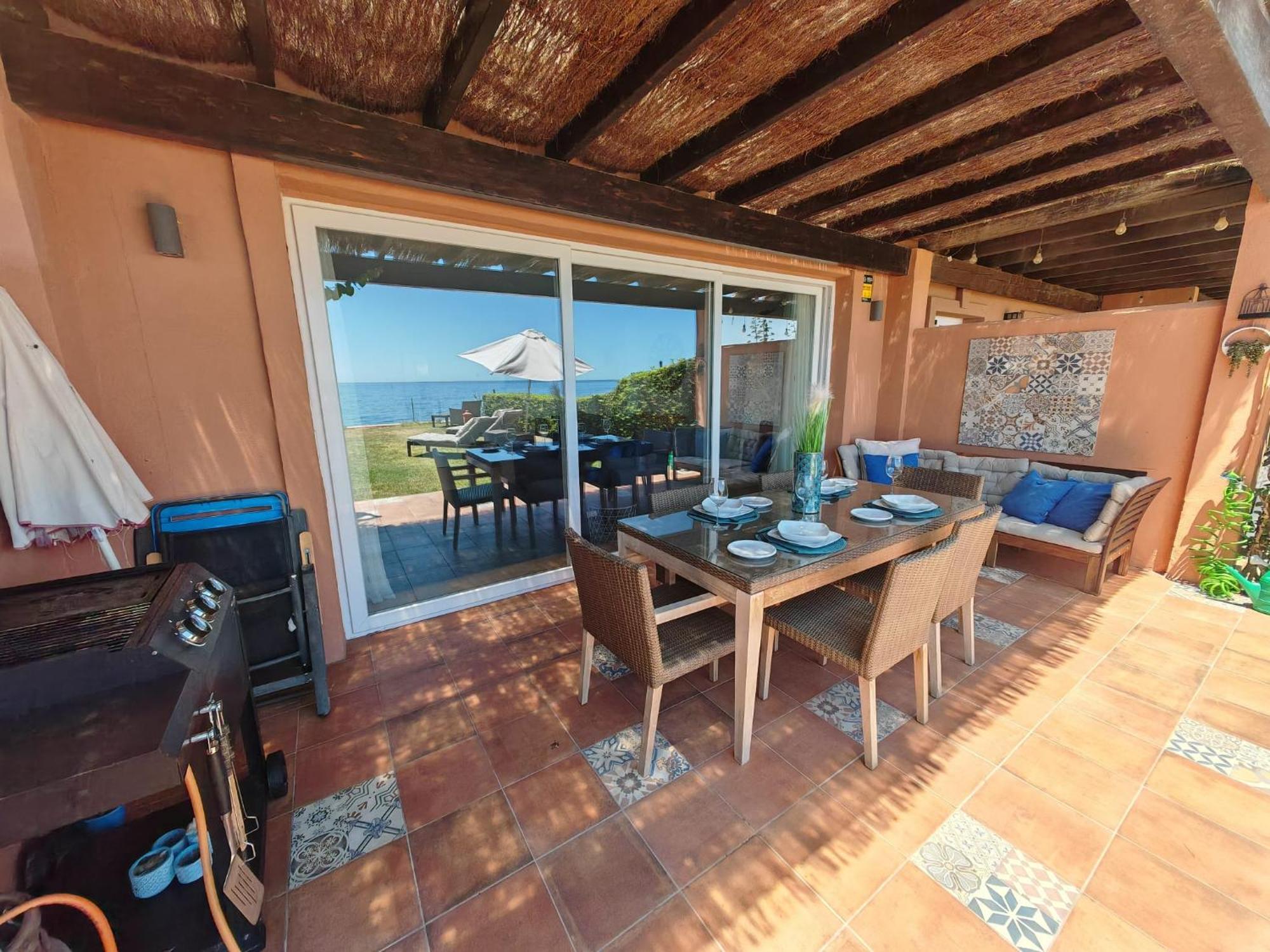 Beachfront Townhouse Vakantiehuis