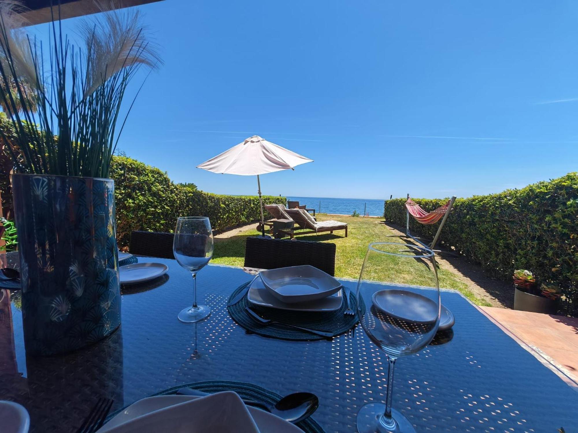 Beachfront Townhouse Holiday home *