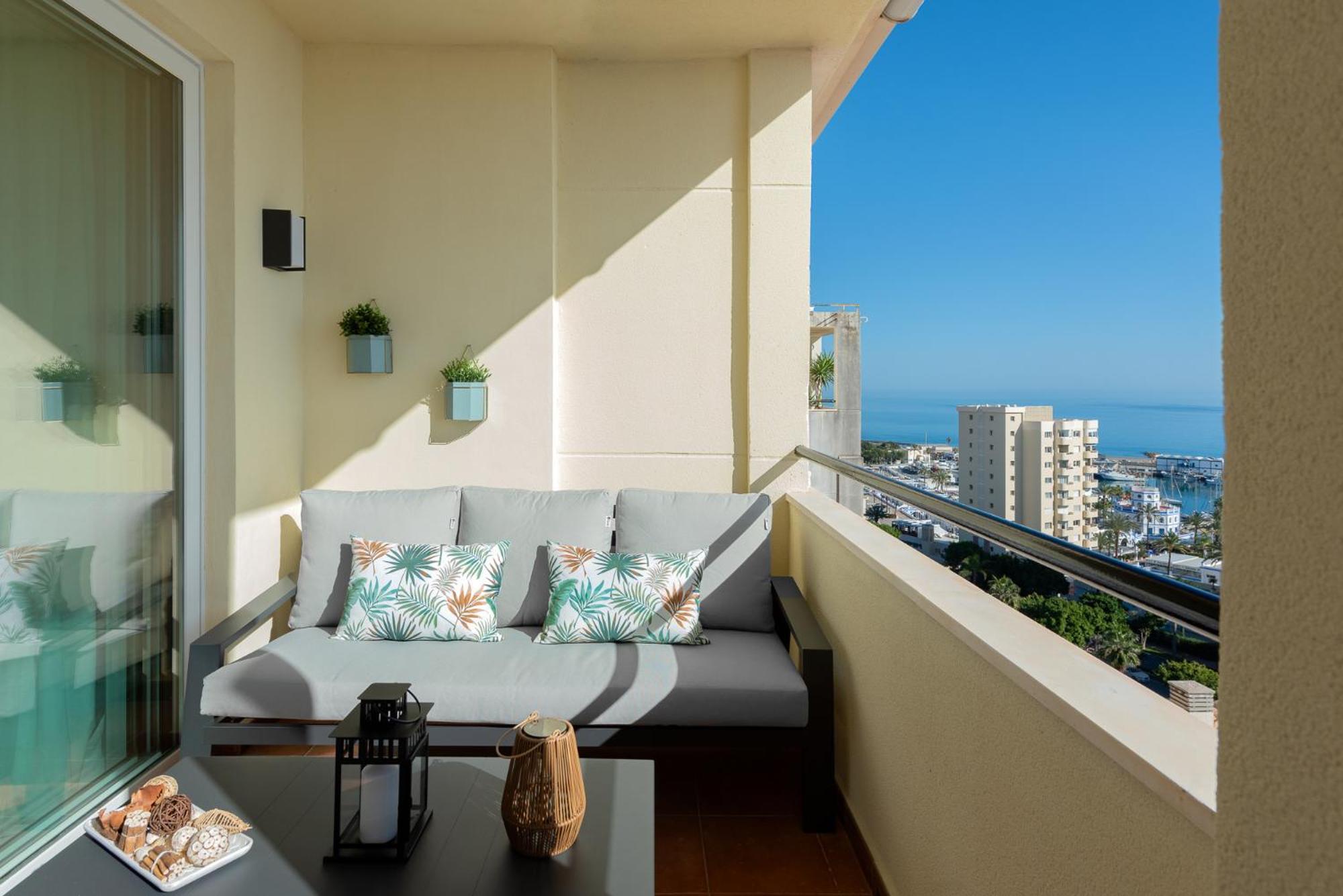 Terrace By The Sea Penthouse & Puerto De Estepona