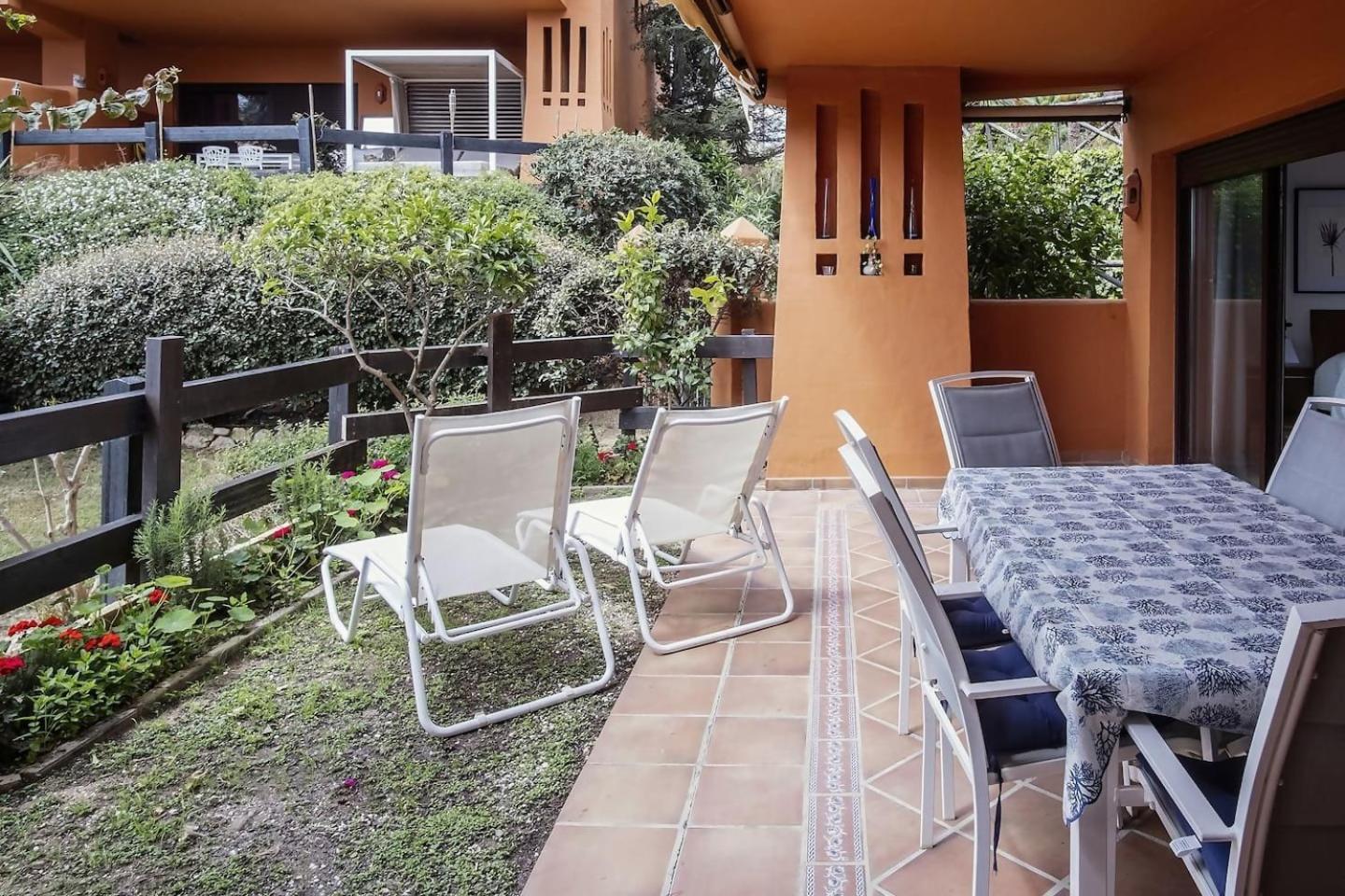Bougainvillea Bay With Parking Apartment Estepona