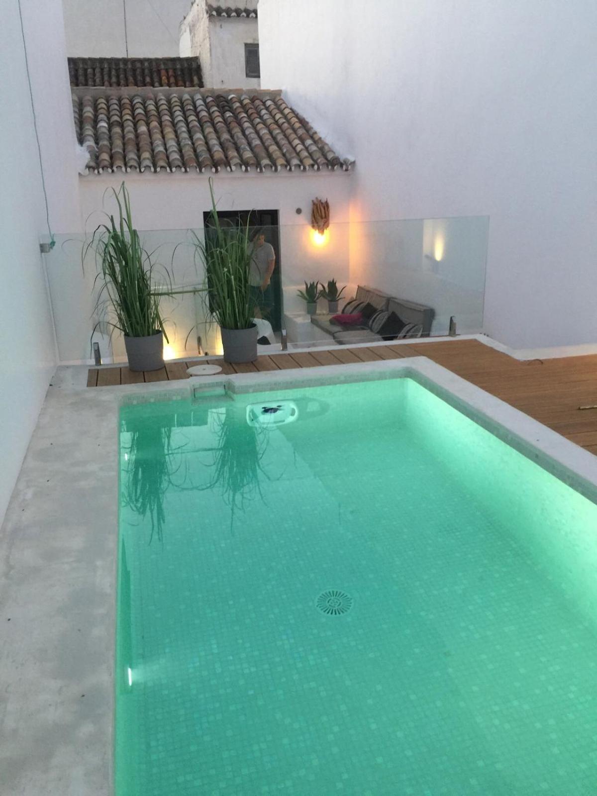 Holiday home Unique Townhouse With Rooftop Pool *