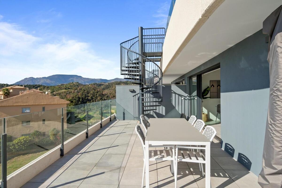 Discover Luxury Living In Estepona's Oasis-rdr467 Estepona