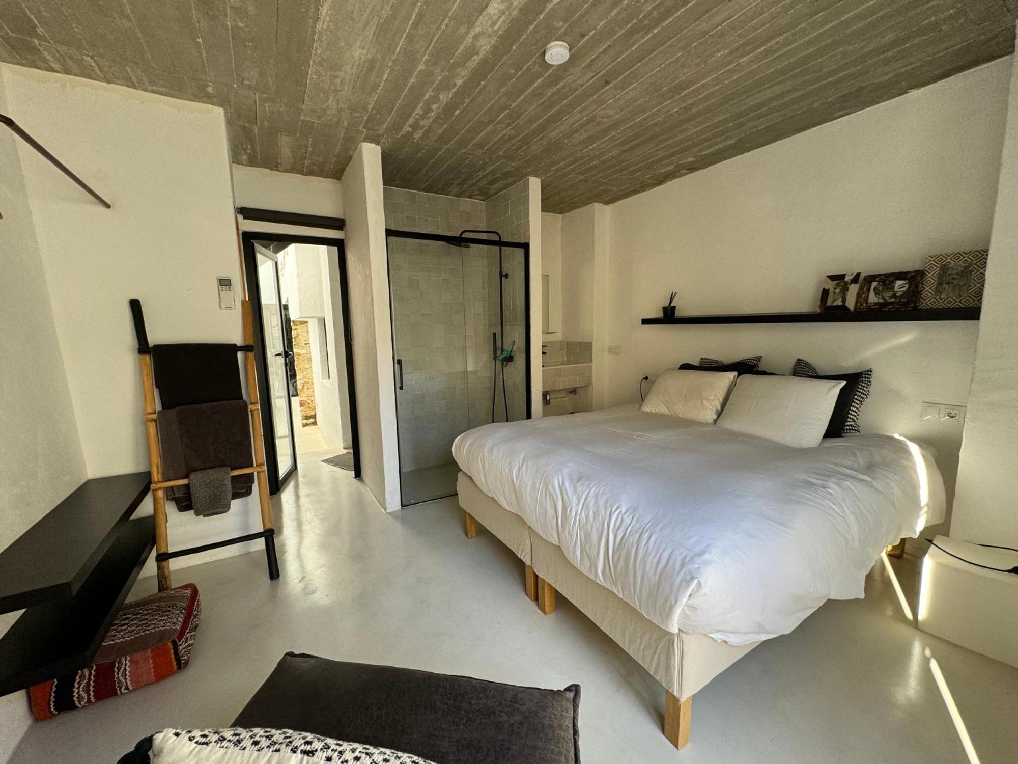Holiday home Unique Townhouse With Rooftop Pool Estepona