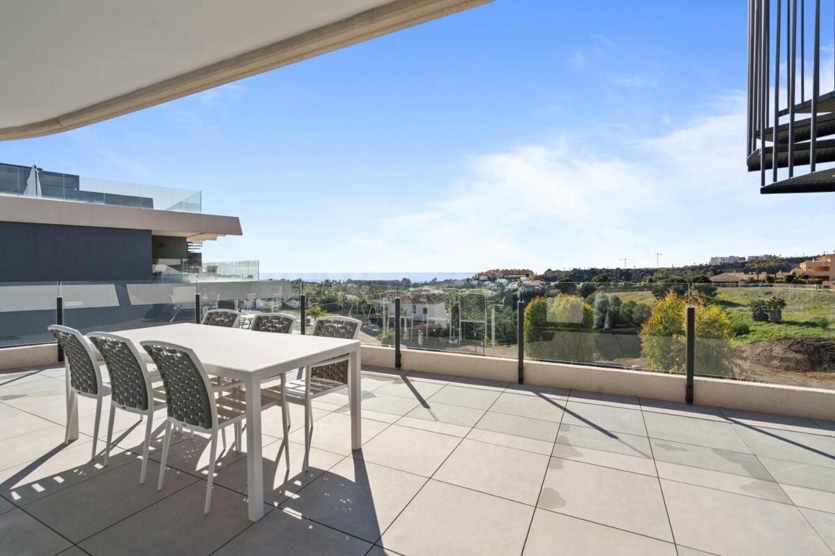 Discover Luxury Living In Estepona's Oasis-rdr467 Apartment