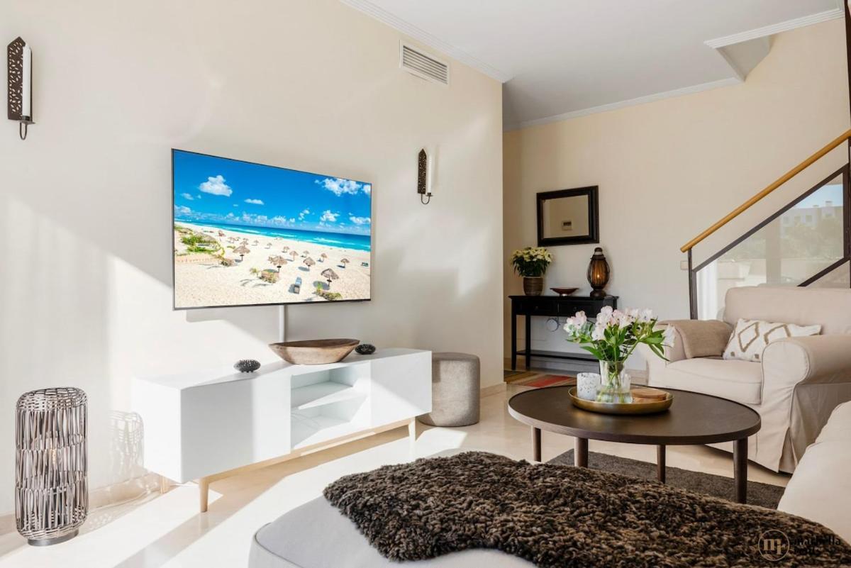 Sol Vista Penthouse Ref #93