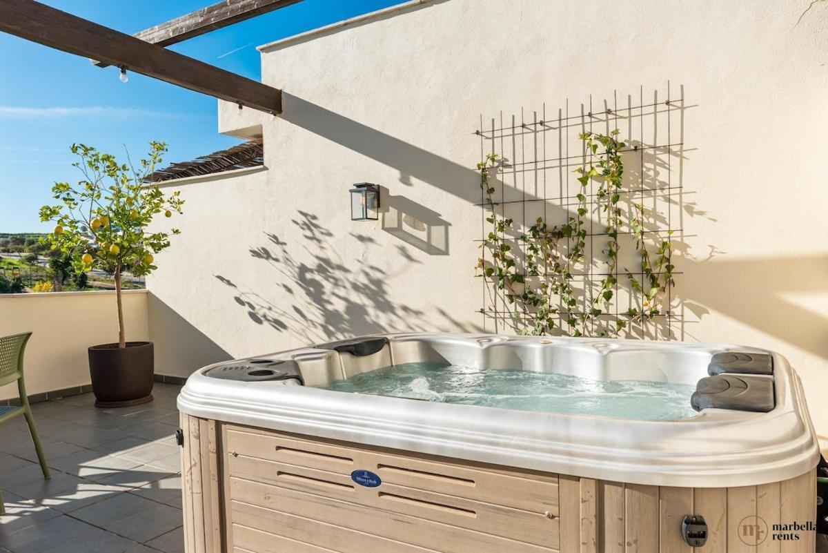 Apartment Sol Vista Penthouse Ref #93 *
