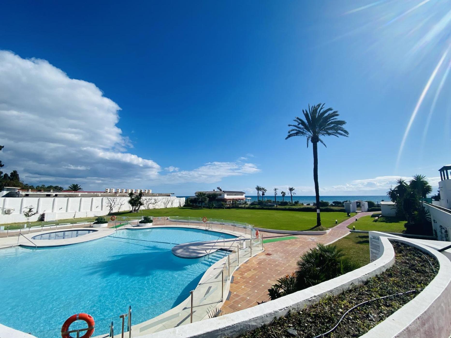 Alia Townhouse Apartment Estepona