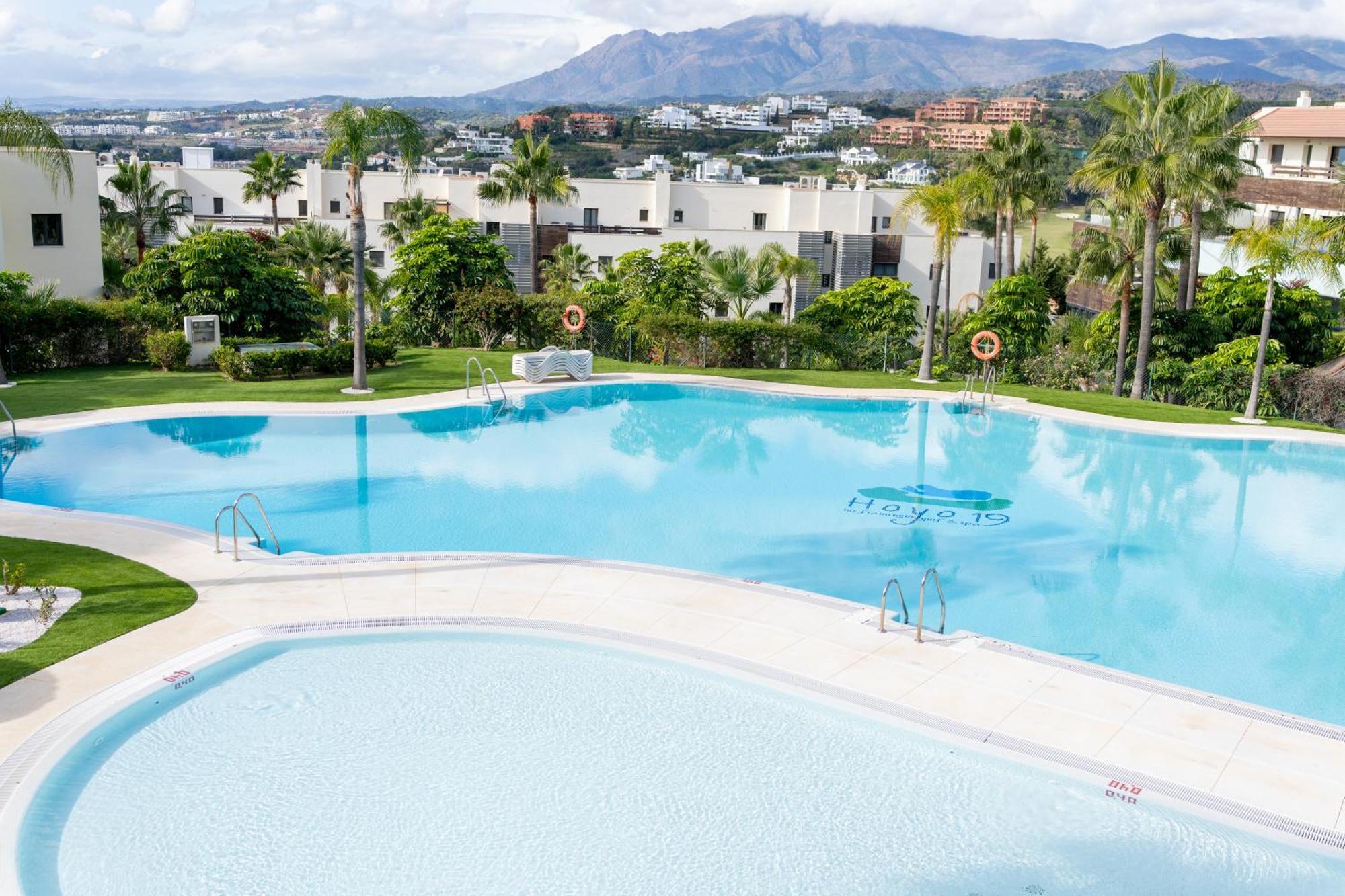 Apartamento Elegant Getaway Near Padierna Marbella Lux