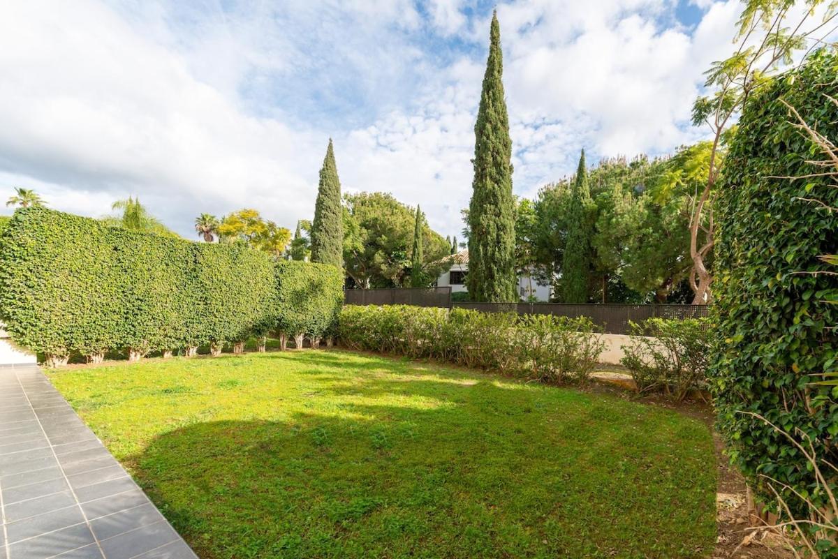 Apartamento Elegant Getaway Near Padierna Marbella Lux *