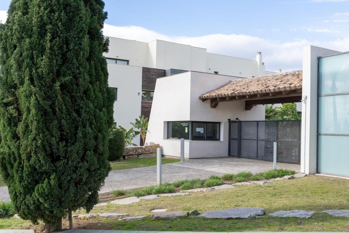 Apartamento Elegant Getaway Near Padierna Marbella Lux
