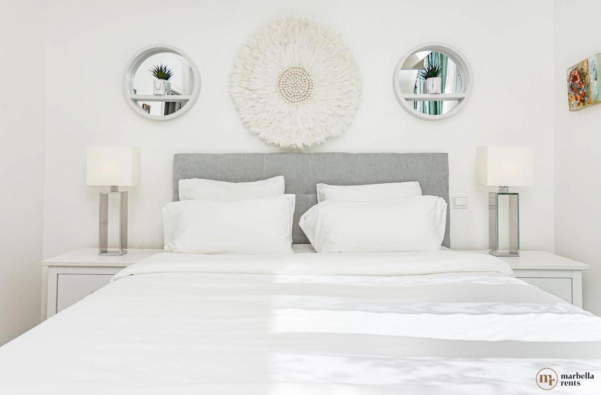 Victoria Blu Ref #95 Estepona
