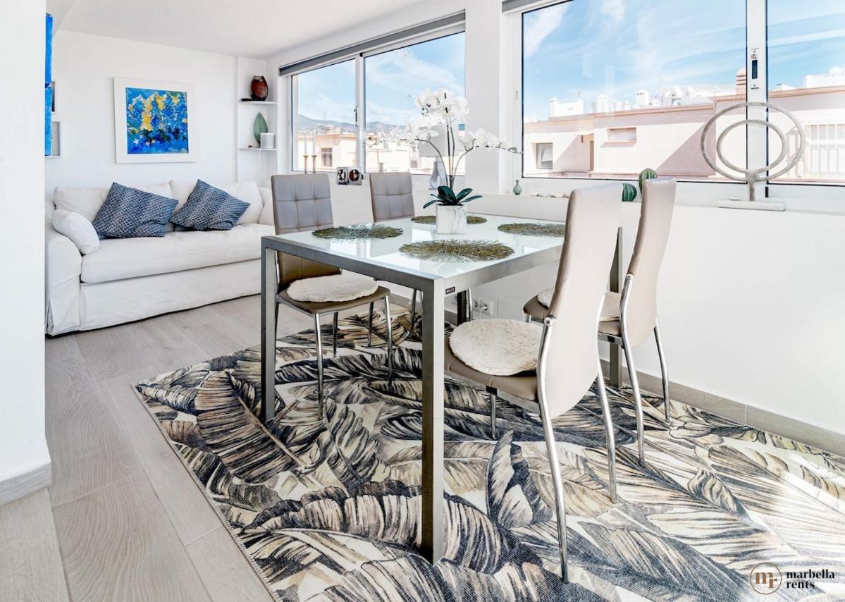 Victoria Blu Ref #95 Apartment *