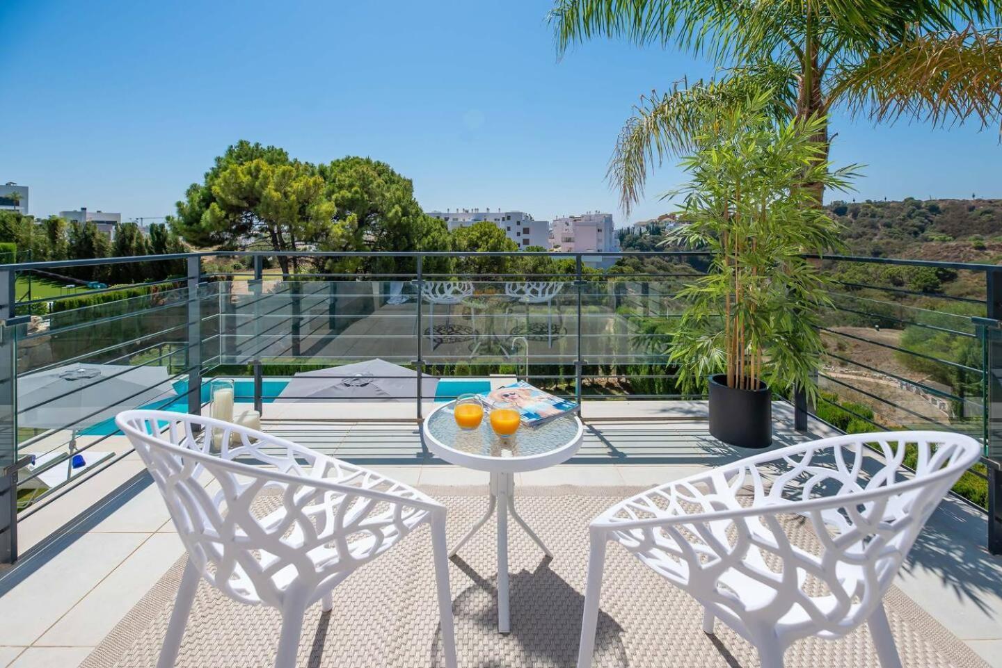 New Luxury 4br Pool, Bbq Villa