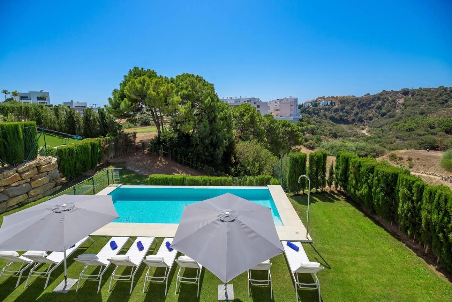 New Luxury 4br Pool, Bbq * Estepona